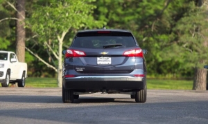 Used 2019  Chevrolet Equinox 4d SUV FWD LT w&sol;1LT at Auto Direct near Zebulon&comma; NC