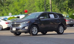 Used 2019  Chevrolet Equinox 4d SUV FWD LT w&sol;1LT at Auto Direct near Zebulon&comma; NC