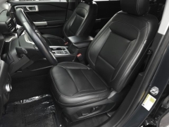 Used 2022  Ford Explorer XLT 4WD at Auto Direct near Zebulon&comma; NC