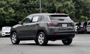 Used 2018 Jeep Compass 4d SUV 4WD Latitude at Auto Direct near Zebulon, NC