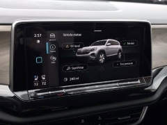 Used 2025  Volkswagen Atlas 2&period;0T SE w&sol;Technology FWD at Auto Direct near Zebulon&comma; NC