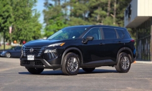Used 2024  Nissan Rogue FWD S at Auto Direct near Zebulon&comma; NC