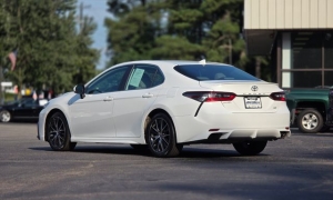 Used 2024  Toyota Camry SE Auto at Auto Direct near Zebulon&comma; NC