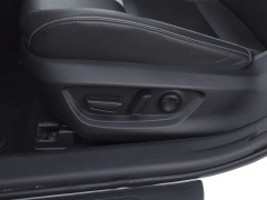 Used 2025  Toyota Camry SE at Auto Direct near Zebulon&comma; NC