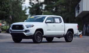 Used 2023  Toyota Tacoma 2WD SR5 Double Cab 5ft Bed V6 AT at Auto Direct near Zebulon&comma; NC