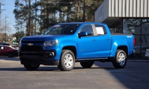Used 2022  Chevrolet Colorado 4WD Crew Cab 128" LT at Auto Direct near Zebulon&comma; NC