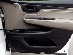 Used 2018 Honda Odyssey 4d Wagon Touring at Auto Direct near Zebulon, NC