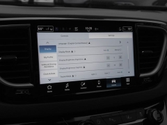 Used 2025  Chrysler Pacifica Select FWD at Auto Direct near Zebulon&comma; NC