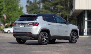 Used 2024  Jeep Compass Limited 4x4 at Auto Direct near Zebulon&comma; NC