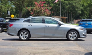 Used 2024  Chevrolet Malibu 4dr Sdn 1LT at Auto Direct near Zebulon&comma; NC