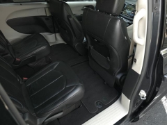 Used 2021  Chrysler Pacifica Touring L FWD at Auto Direct near Zebulon&comma; NC