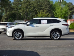 Used 2023  Toyota Highlander Limited FWD at Auto Direct near Zebulon&comma; NC