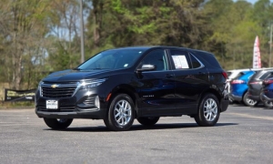 Used 2022  Chevrolet Equinox AWD 4dr LT w&sol;1LT at Auto Direct near Zebulon&comma; NC
