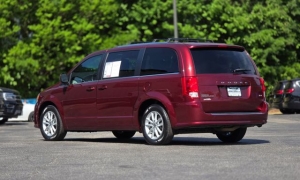 Used 2020  Dodge Grand Caravan 4d Wagon SXT at Auto Direct near Zebulon&comma; NC