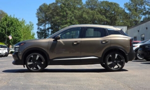 Used 2025  Nissan Kicks SR FWD at Auto Direct near Zebulon&comma; NC