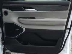 Used 2024  Jeep Wagoneer Series II 4x2 at Auto Direct near Zebulon&comma; NC