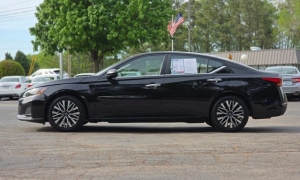 Used 2024  Nissan Altima 2&period;5 SV Sedan at Auto Direct near Zebulon&comma; NC