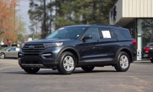 Used 2022  Ford Explorer XLT 4WD at Auto Direct near Zebulon&comma; NC