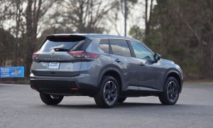 Used 2024  Nissan Rogue FWD SV at Auto Direct near Zebulon&comma; NC
