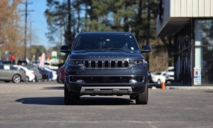 Used 2024  Jeep Wagoneer Series II 4x2 at Auto Direct near Zebulon&comma; NC
