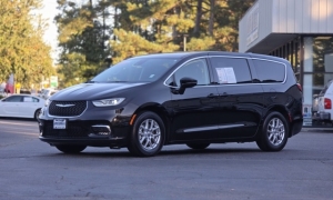 Used 2024  Chrysler Pacifica Touring L FWD at Auto Direct near Zebulon, NC