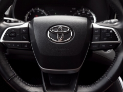 Used 2023 Toyota Highlander LE FWD at Auto Direct near Zebulon, NC
