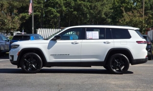 Used 2023  Jeep Grand Cherokee L Altitude 4x4 at Auto Direct near Zebulon&comma; NC