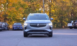 Used 2023  Buick Envision FWD 4dr Essence at Auto Direct near Zebulon&comma; NC