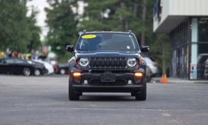 Used 2023  Jeep Renegade Altitude 4x4 at Auto Direct near Zebulon&comma; NC