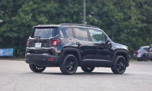 Used 2023  Jeep Renegade Altitude 4x4 at Auto Direct near Zebulon&comma; NC