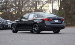 Used 2024  Nissan Altima 2&period;5 SR Sedan at Auto Direct near Zebulon&comma; NC