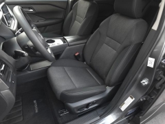 Used 2024  Nissan Rogue FWD SV at Auto Direct near Zebulon&comma; NC