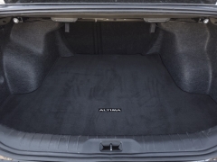 Used 2024  Nissan Altima 2.5 SV Sedan at Auto Direct near Zebulon, NC