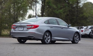Used 2020  Honda Accord Sedan 4d EX-L 1&period;5L at Auto Direct near Zebulon&comma; NC