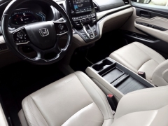 Used 2018 Honda Odyssey 4d Wagon Touring at Auto Direct near Zebulon, NC