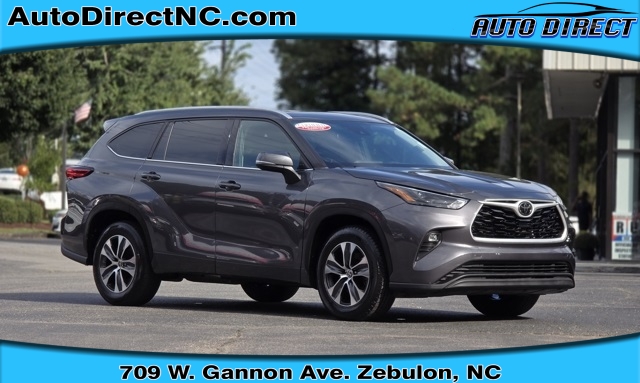 Used 2022  Toyota Highlander XLE FWD at Auto Direct near Zebulon, NC