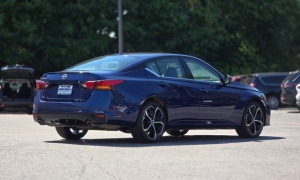 Used 2024  Nissan Altima 2&period;5 SR Sedan at Auto Direct near Zebulon&comma; NC