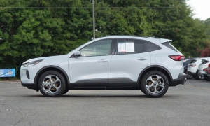 Used 2025  Ford Escape ST-Line Select AWD at Auto Direct near Zebulon&comma; NC