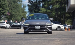 Used 2025  Hyundai Elantra SEL Convenience IVT at Auto Direct near Zebulon&comma; NC