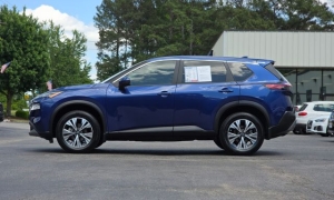 Used 2023  Nissan Rogue FWD SV at Auto Direct near Zebulon&comma; NC