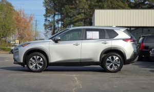 Used 2023  Nissan Rogue FWD SV at Auto Direct near Zebulon&comma; NC