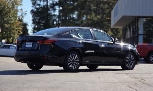 Used 2024  Nissan Altima 2.5 SV Sedan at Auto Direct near Zebulon, NC