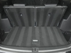 Used 2025  Volkswagen Atlas 2&period;0T SE w&sol;Technology 4MOTION at Auto Direct near Zebulon&comma; NC