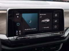 Used 2025  Volkswagen Atlas 2&period;0T SE w&sol;Technology FWD at Auto Direct near Zebulon&comma; NC