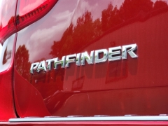 Used 2020 Nissan Pathfinder 4d SUV 4WD Platinum at Auto Direct near Zebulon, NC