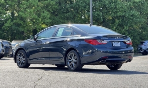 Used 2012 Hyundai Sonata 4d Sedan SE at Auto Direct near Zebulon, NC