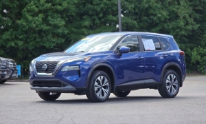 Used 2023  Nissan Rogue FWD SV at Auto Direct near Zebulon&comma; NC