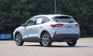 Used 2025  Ford Escape ST-Line Select AWD at Auto Direct near Zebulon&comma; NC