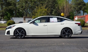 Used 2024  Nissan Altima 2&period;5 SR Sedan at Auto Direct near Zebulon&comma; NC