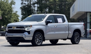 Used 2022 Chevrolet Silverado 1500 4WD Crew Cab 147" LT w/2FL at Auto Direct near Zebulon, NC